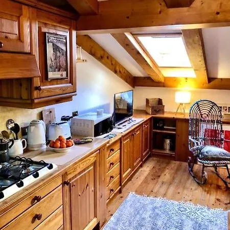 Mansardina Mery Cortina