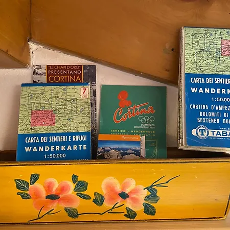 アパート Mansardina Mery Cortina