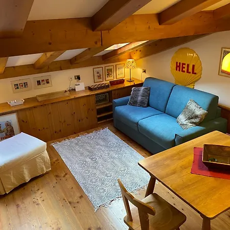 Mansardina Mery Cortina アパート コルティーナ・ダンペッツォ