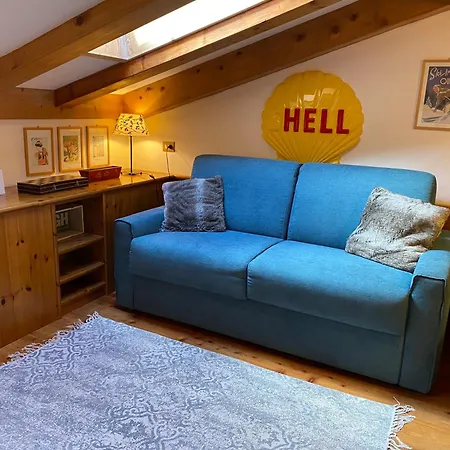 Mansardina Mery Cortina